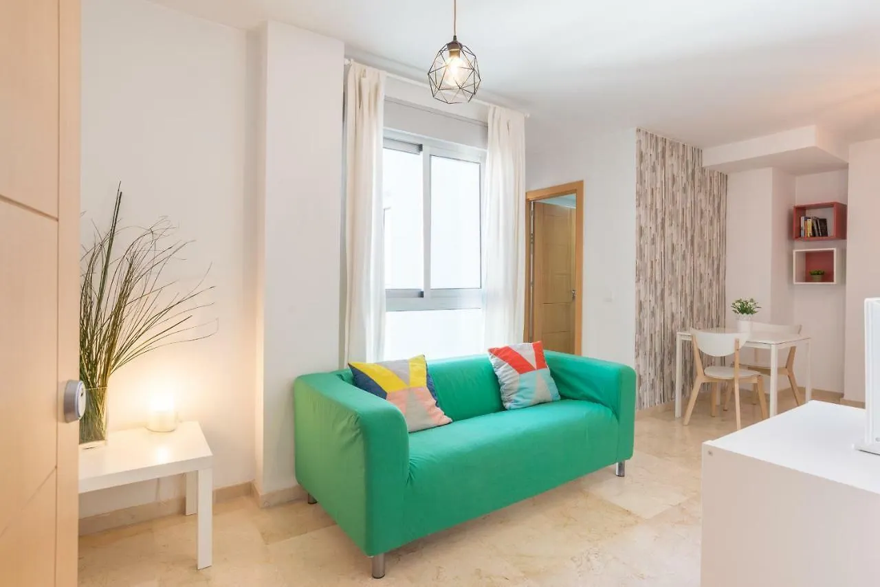 Lu&Cia City Centre Victoria 4 Hotel Malaga 0*,